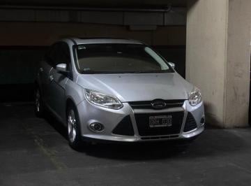 Garage · 13m² · Cochera en Parana Al 400 - Oportunidad!