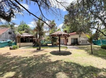 Casa · 800m² · 3 Ambientes · Casa Quinta en Venta en Parque Leloir