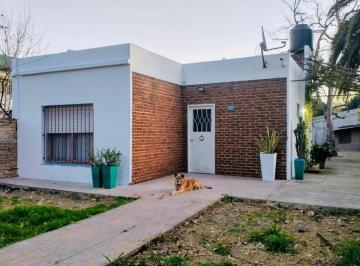 1940134299.jpg · Casa en Venta Ubicado en Ranelagh, Berazategui, G. B. a. Zona Sur