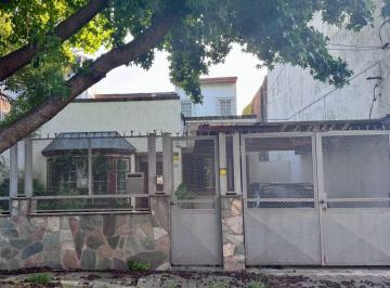 Casa de 3 ambientes, Quilmes · Venta. Casa. 3 Ambientes. 2 Dorm.. 2 Baños