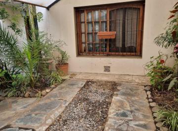 Casa de 5 ambientes, Quilmes · Amplia Casa en Quilmes Este