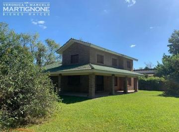 Casa · 310m² · 5 Ambientes · 1 Cochera · Casa en Venta en Manzanares Pilar