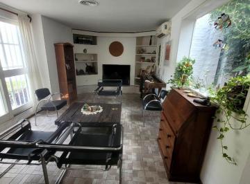 Casa · 322m² · 7 Ambientes · 2 Cocheras · Casa en Venta 3 Dorm Mas Dpto 2 Dorm