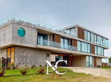 Casa · 434m² · 8 Ambientes · 3 Cocheras · Casa en Venta en Costa Esmeralda