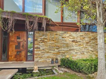 Casa · 330m² · 5 Ambientes · 5 Cocheras · Casa en Venta - Los Eucaliptus - Haras Santa Maria