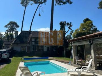 Foto1 · Vende Casa de 4 Dorm. + Plus en Pinares, Punta del Este