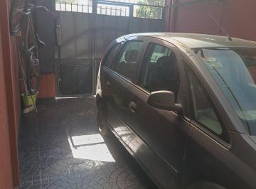 Casa de 4 ambientes, Florencio Varela · Alquiler de Hermosa y Amplia Casa, en Exelente Zona