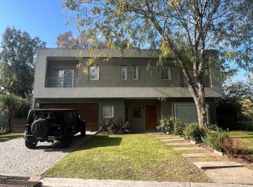 Casa de 5 ambientes, Berazategui · Casa en Venta Fincas de Hudson