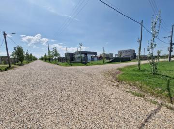 Terreno · 300m² · Venta de Lote 300 m² en Canning