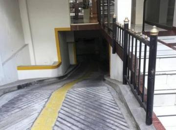 Garage · Cochera Cubierta Disponible / Excelente Ubicación Boedo