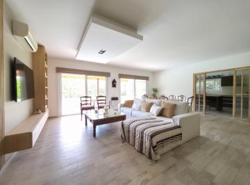 Casa · 250m² · 6 Ambientes · Casa en Venta en La Reserva Cardales
