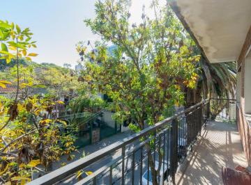 Departamento · 82m² · 4 Ambientes · Venta Departamento 4 Ambientes con Balcon a Refaccionar en Vicente Lopez
