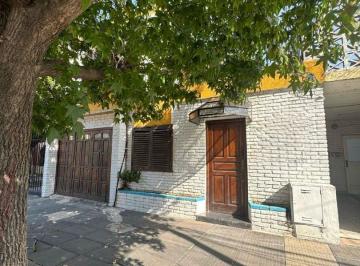 PH · 80m² · 4 Ambientes · 1 Cochera · Casa PH 4 Ambientes en San Antonio de Padua