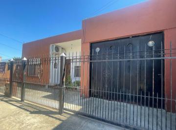 Casa de 3 ambientes, Berazategui · Venta Casa con Cochera y Patio. Berazategui