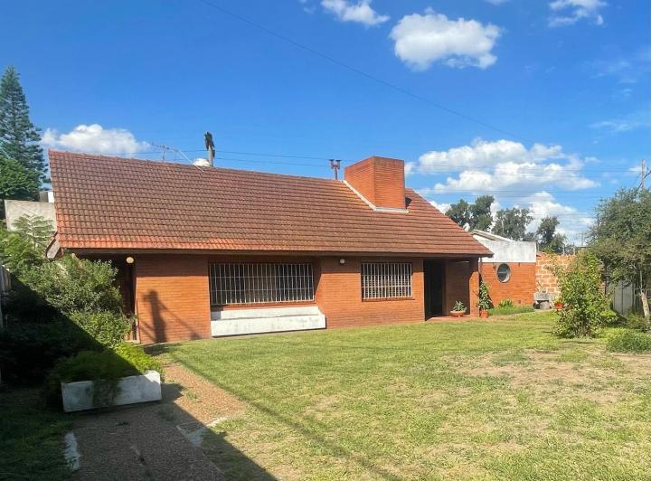 Casa · 109m² · 4 Ambientes · 1 Cochera