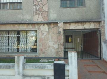 Casa · 144m² · 5 Ambientes · Casa - Rosario