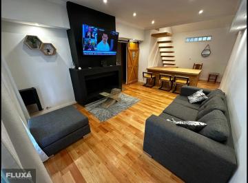 Casa · 150m² · 4 Ambientes · 1 Cochera · Hermoso Chalet 4 Ambientes Totalmente Reciclado