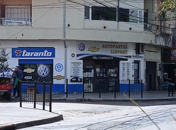 Local comercial · 45m² · Local en Esquina 45 M²! a m de Av Ader