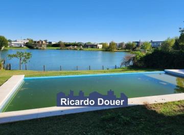 Casa · 254m² · 5 Ambientes · 1 Cochera · Casa en Venta a La Laguna en El Cantón, Escobar, G. B. a. Zona Norte