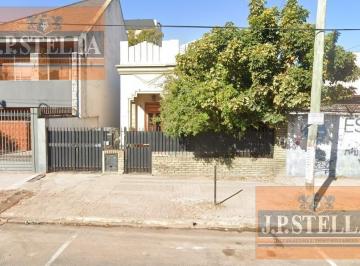 Terreno · 80m² · 3 Ambientes · 1 Cochera · Lote Comercial 239 m² C/ Mejoras - S. Justo (Ctro)