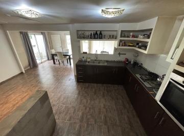 Casa · 100m² · 4 Ambientes · Casa en Venta en Calle 429 Entre 137 y 138. Villa Elisa