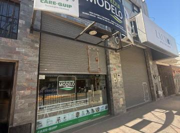 Local comercial 200m² Alquiler Canning · Local Comercial Sobre Sargento Cabral