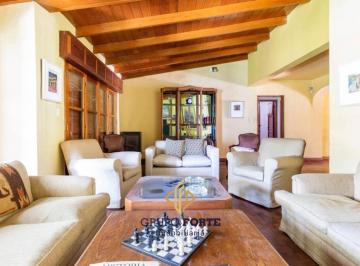 Casa · 350m² · 5 Ambientes · 2 Cocheras · Casa en Venta Cerro de Las Rosas