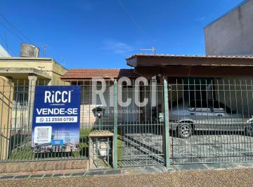 Casa · 143m² · 3 Ambientes · 1 Cochera · Casa en Venta 3 Ambientes con Parque en Berazategui Centro