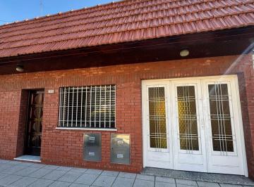 Casa de 3 ambientes, Lanús · En Venta S/ Lote 10x25.61 Casa 3 Amb. Fdo Libre, Gge, Terraza y Quincho en Lanus