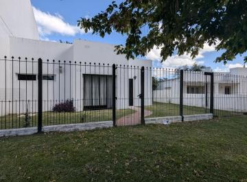 Casa · 80m² · 3 Ambientes · Casa en Alquiler - Lujan - San Cayetano