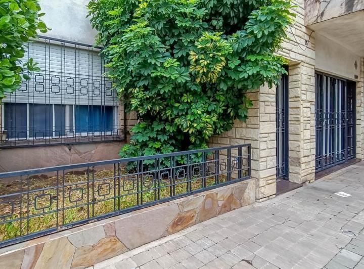 Casa · 90m² · 4 Ambientes · 1 Cochera