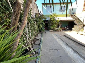 Casa · 112m² · 4 Ambientes · 3 Cocheras · Venta Casa 4 Ambientes Lote Propio Cocheras