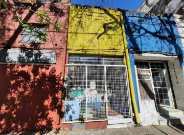 Local comercial · 30m² · Local a La Calle Apto T/destino y S/exp en Freire Al 900