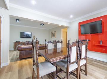 Casa · 155m² · 3 Ambientes · 1 Cochera · Casa en Banfield