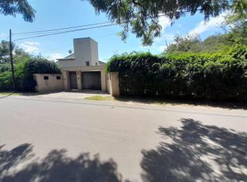 Foto · Casa en Alquiler - Dos Dorm. - Villa Allende