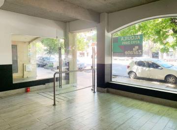 Oficina comercial · 127m² · 2 Ambientes · Oficina 127 m² en Martinez 6,5 m Frente Sobre Santa Fe