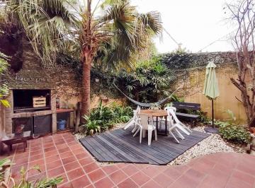 Casa · 235m² · 5 Ambientes · 2 Cocheras · Casa en Domingo Faustino Sarmiento 2100