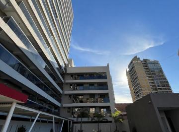 Departamento · 122m² · 6 Ambientes · 1 Cochera · Departamento de Tres Dorm. en Altura con Doble Balcón y Cochera Incluida