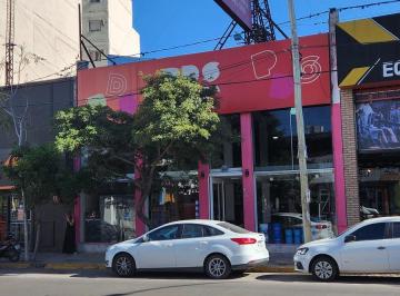 Local comercial · 600m² · 5 Ambientes · Loacal Comercial - Deposito Alquiler - 1000 m. Excelente Ubicacion!