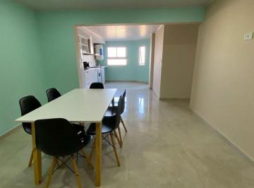 Departamento · 70m² · 3 Ambientes · Departamento en Alquiler, 2 Dorm., Balcon