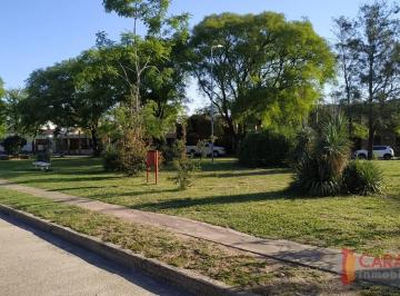 Casa · 171m² · Lomas de San Martin, Sobre Calle David Carreras Apta Bancor