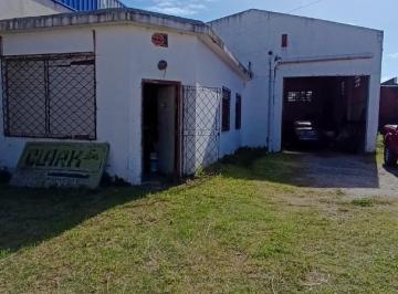 Bodega-Galpón · 183m² · Galpon en Alquiler Zona Industrial.