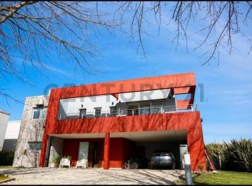 Casa · 186m² · 5 Ambientes · Casas en Venta en Haras del Sur