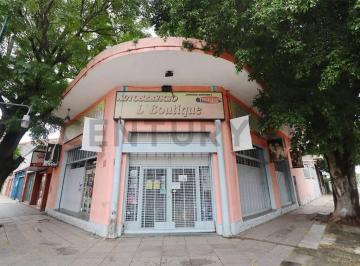 Local comercial · 365m² · 3 Ambientes · 2 Cocheras · Venta Local con Deposito en Villa Adelina Apto Multiples Rubros