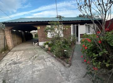 Casa de 4 ambientes, Moreno · Hermosa Casa Estilo Chalet en Paso del Rey Norte - Barrio La Quebrada,