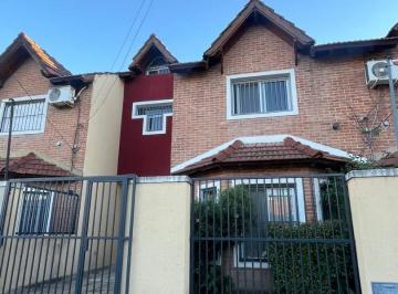 PH · 120m² · 4 Ambientes · 1 Cochera · Impecable Triplex 4 Ambientes Ituzaingo Norte
