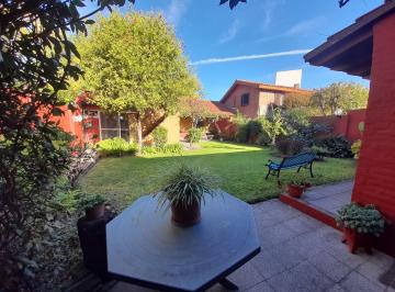 Casa de 4 ambientes, Saavedra · Preciosa Casa en Saavedra con Jardin!