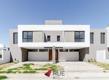 Casa · 140m² · 6 Ambientes · Duplex en Alquiler en San Ignacio Village, 3 Dorm.