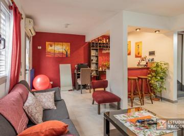 PH · 150m² · 5 Ambientes · 1 Cochera · PH en Venta - 4 Dorm. 3 Baños - Cochera - 180 m² - San Carlos, La Plata