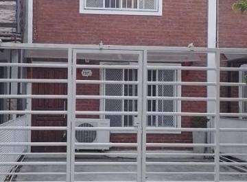 Departamento · 70m² · 3 Ambientes · 1 Cochera · Departamento en Venta - 2 Dorm. 2 Baños - 96 m² - Ituzaingó